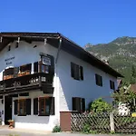 בית הארחה Gaestehaus Nicole 3*