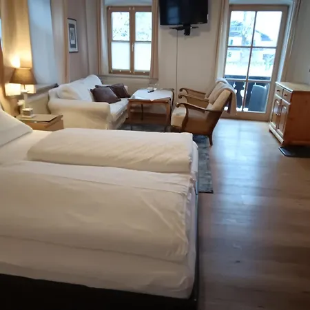 Gaestehaus Nicole 게스트하우스 가르미슈파르텐키르헨