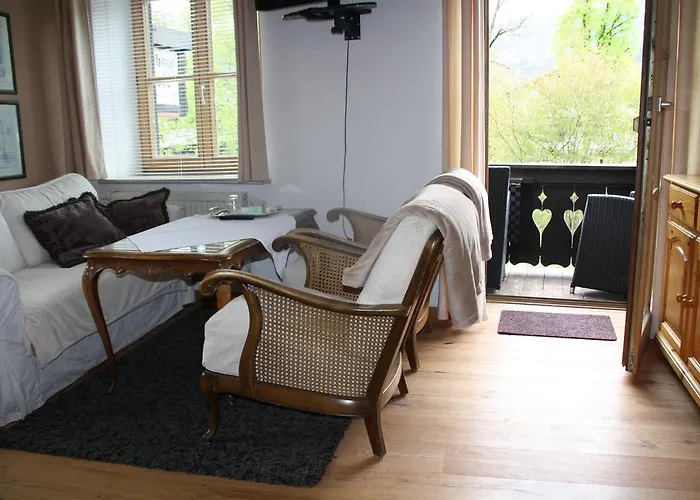 Gaestehaus Nicole Πανσιόν 3*