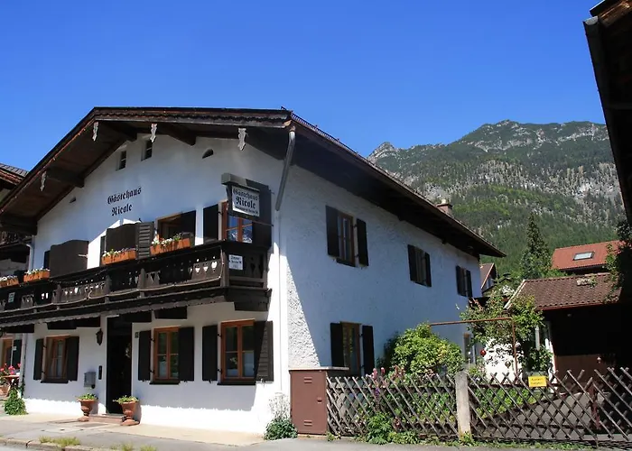 Πανσιόν Gaestehaus Nicole 3*