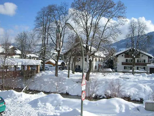 Πανσιόν Gaestehaus Nicole 3*